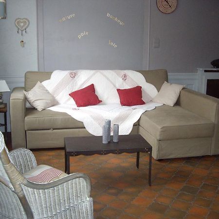 Meuble De Tourisme Le Gilliard Villa Chavanges Стая снимка